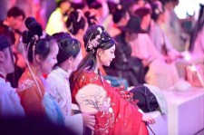 桂平汉服模特兼职(想做汉服模特去哪里找)