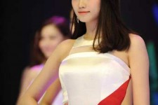 桂平成都特大模特兼职**(成都服拆模特兼职是实的吗)