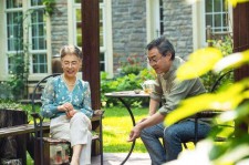 桂平坦言带老伴游遍中国(我和老伴去旅游)