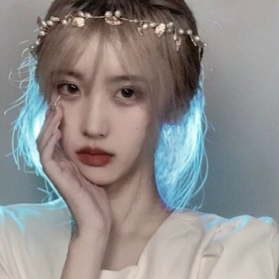 桂平伴游女生赵婉晴的资料