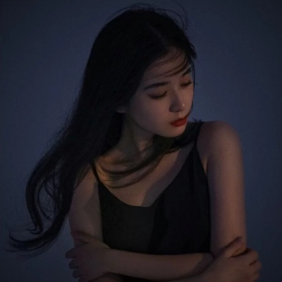 桂平伴游女生谢悦悦的资料