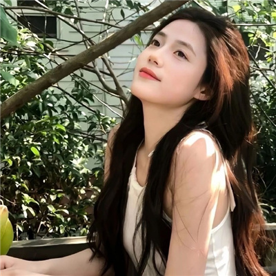 桂平伴游女生唐雅宁的资料