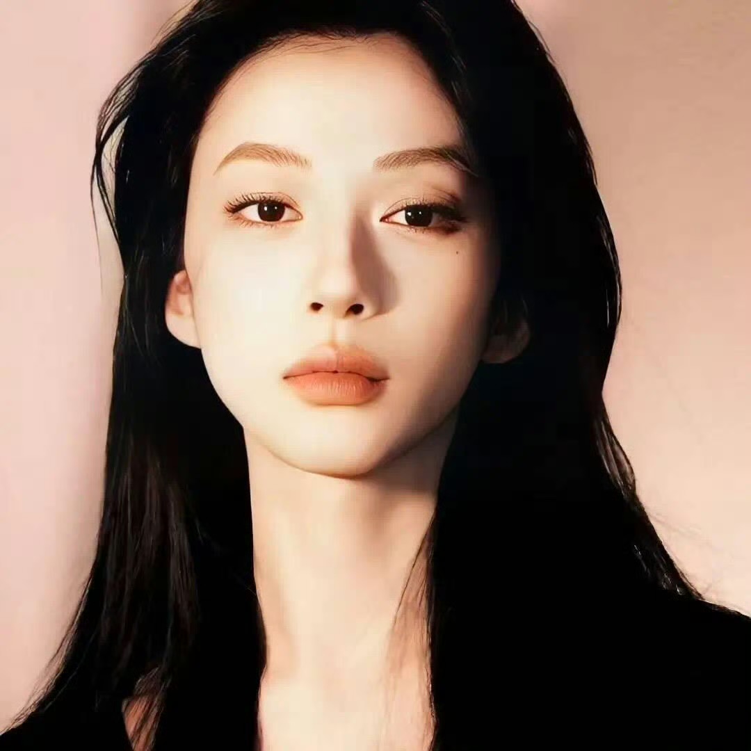 桂平伴游女生佘锦的资料