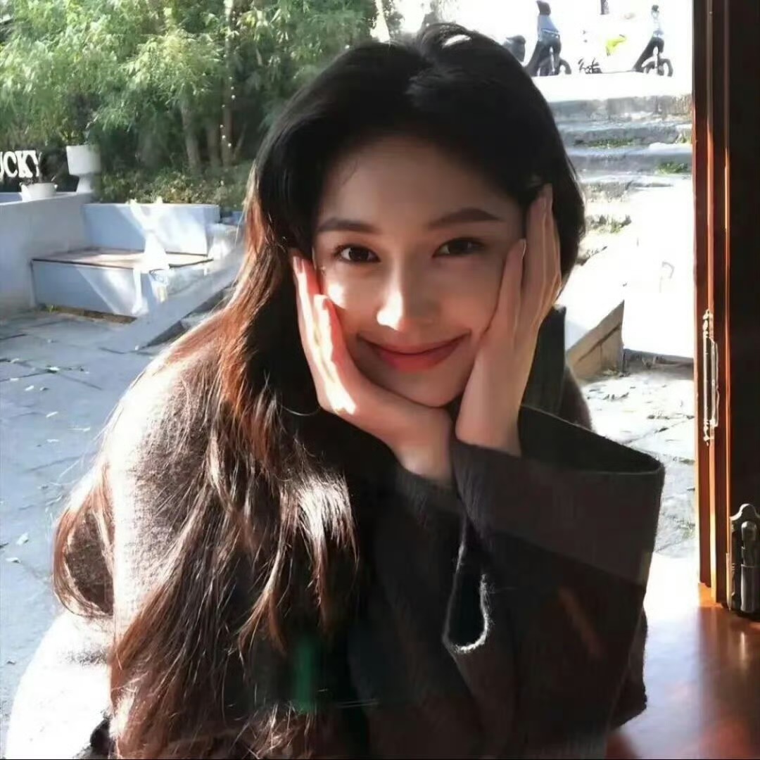 伴游女生沈书瑶的资料